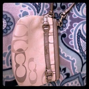 Coach wristlet- Good condition